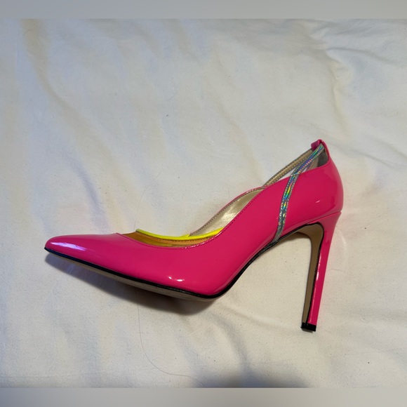Nine West neon pink pumps - Picture 2 of 4